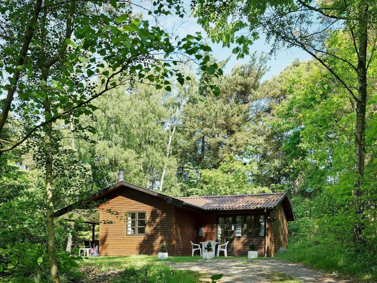 Three-Bedroom Holiday Home In Ronne 4 Extérieur photo